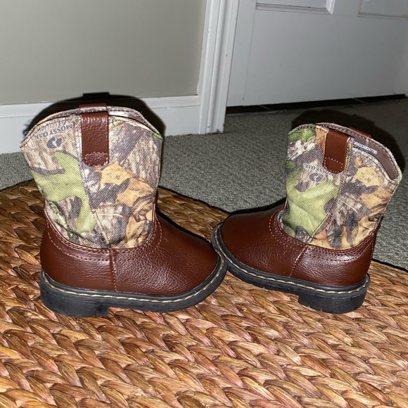 Mossy Oak Other - EUC Sz 4c Garanimals Mossy Oak boots